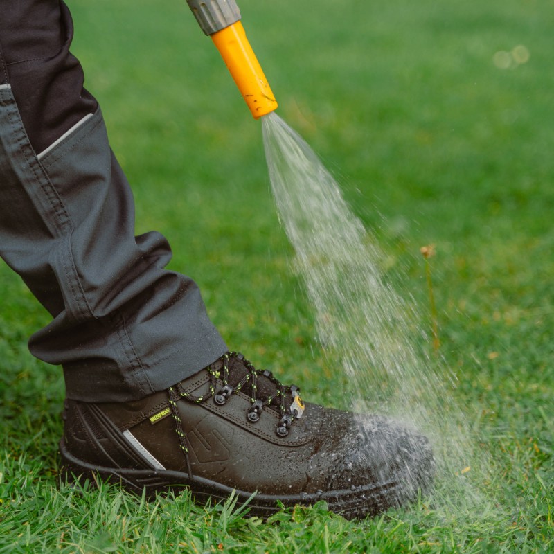 paire-de-chaussures-de-securite-esd-mallo-taille-haute