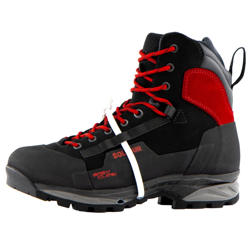 chaussures-forestiere-special-grimpe-tree-climb-taille-haute