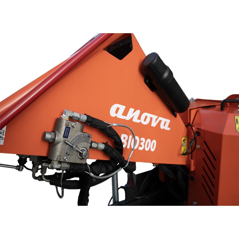broyeur-anova-15cv-420cc-diametre-entree-120mm-bio300r2-homologuee-pour-la-route