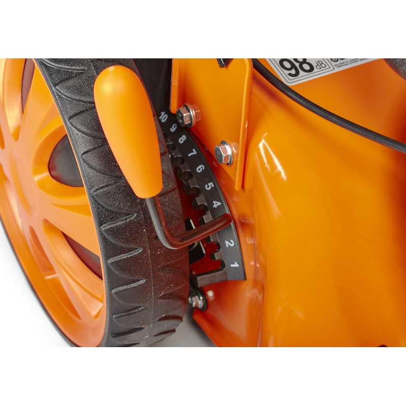 tondeuse-tractee-anova-coupe-51cm-cc251t
