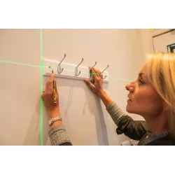laser-croix-vert-interrupteur-onoff-ryobi-rbcllg1