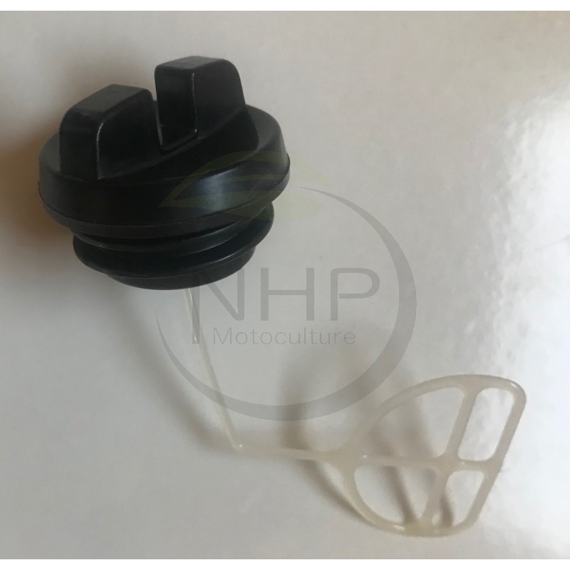 Bouchon réservoir essence tronçonneuse ZENOAH, KOMATSU, REDMAX, Z2670034401, 516810301, 516 81 03-01 , 2670-34400, 2670-34401